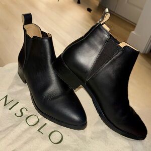 Nisolo Black Leather Chelsea Booties for Women (worn twice)